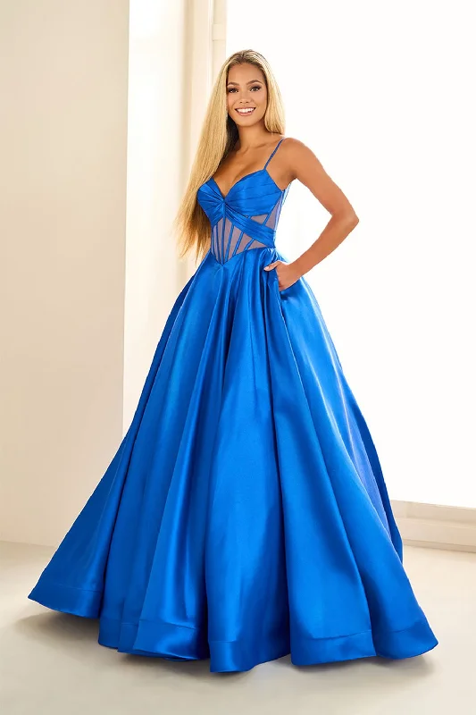 Velvet sexy dresses for a plush and warm lookEllie Wilde EW36073 Long Ball Gown Low Back Formal Prom Dress